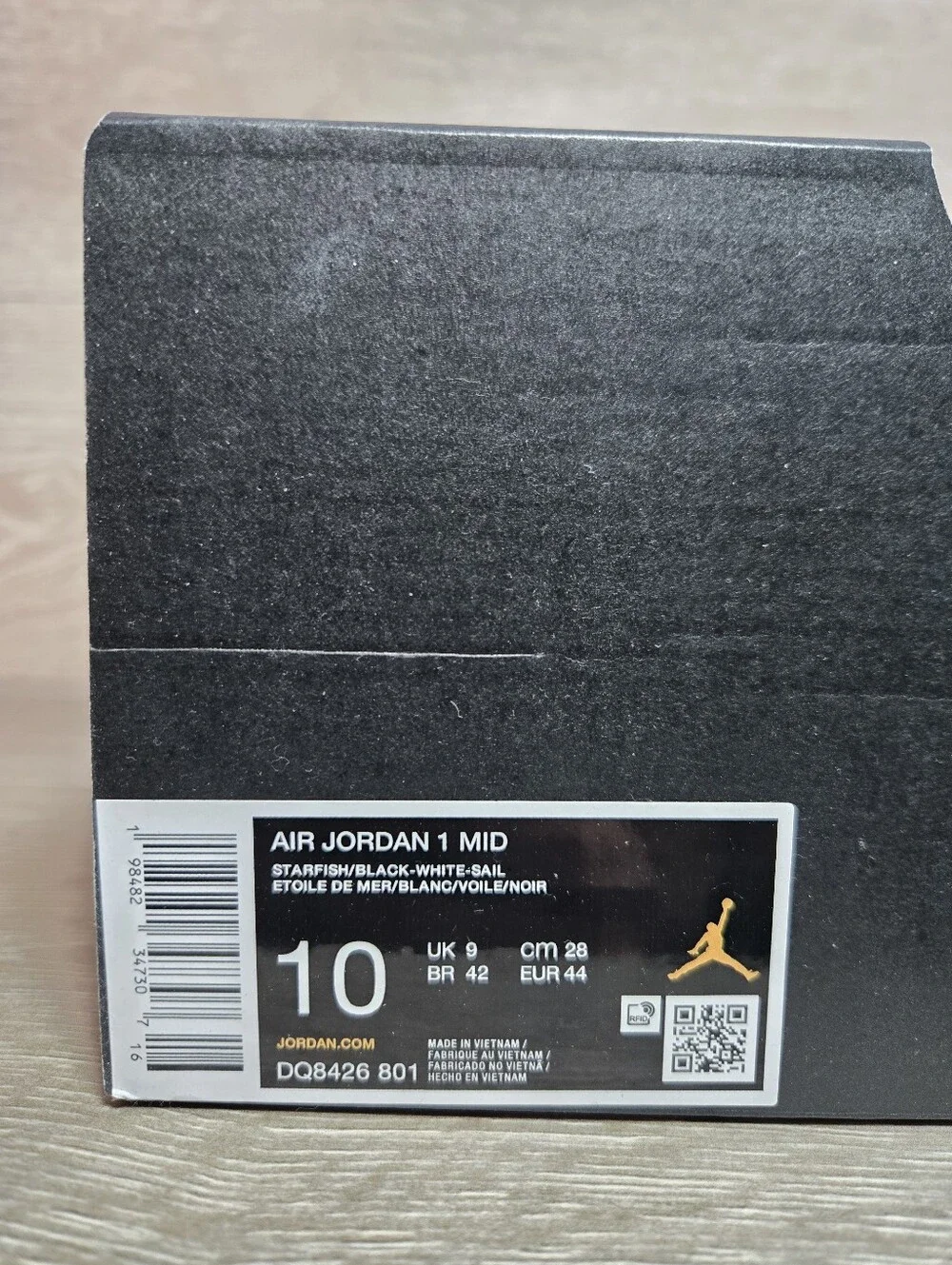 Air Jordan 1 Mid 